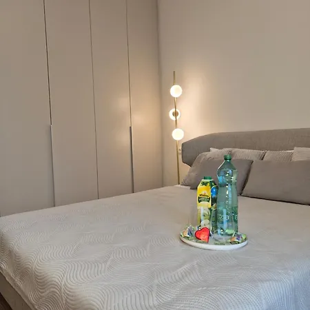 Cba Sweat Waterfront Apartment Belgrade