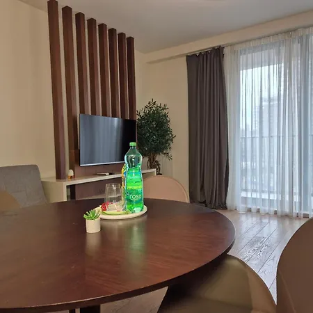 Cba Sweat Waterfront Apartment Belgrade
