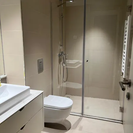 Cba Sweat Waterfront Apartment Belgrade